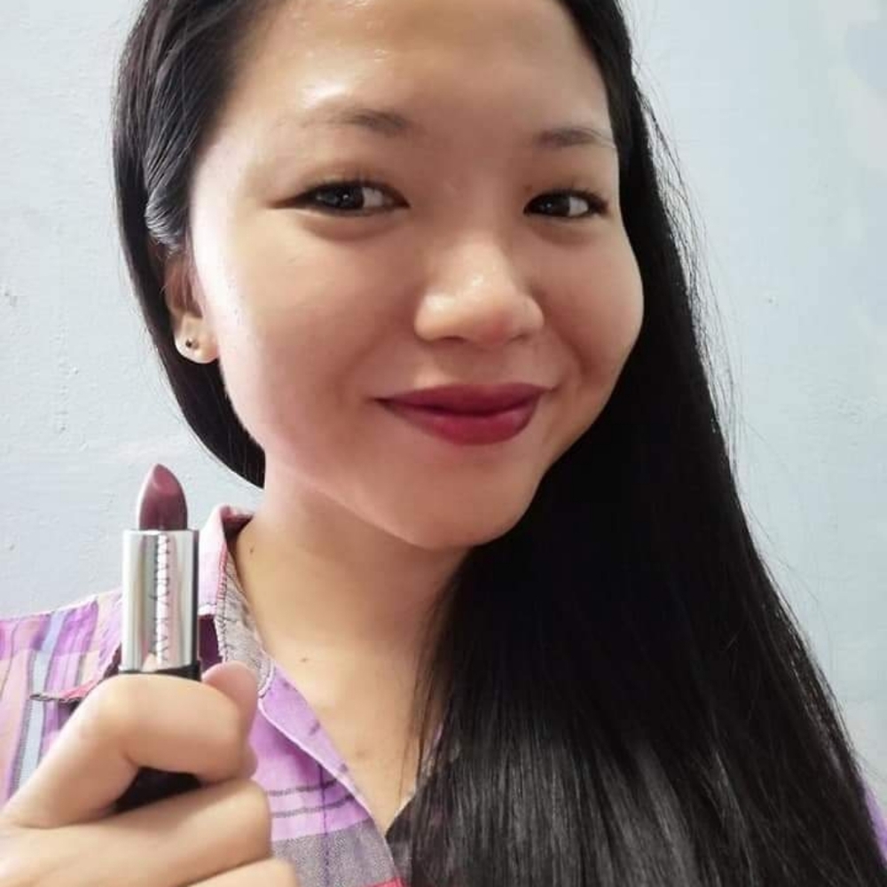 Mary Kay Gel Semi Matte Lipstick in Berry Famous. - Picture 4 of 5